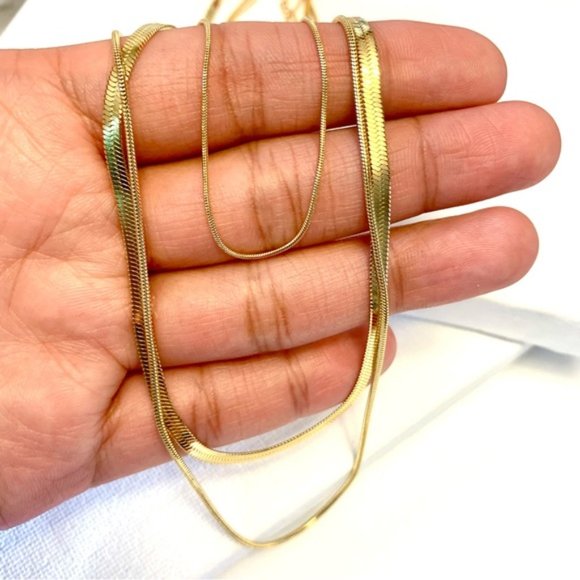 18k Gold Plated Minimalism 3 Layer Snake Bone Necklace - Picture 5 of 10